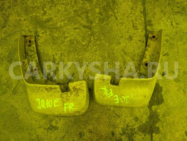 Брызговик Toyota Rush 