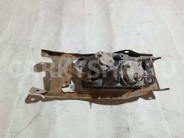 Фара противотуманная правая Mitsubishi Diamante 