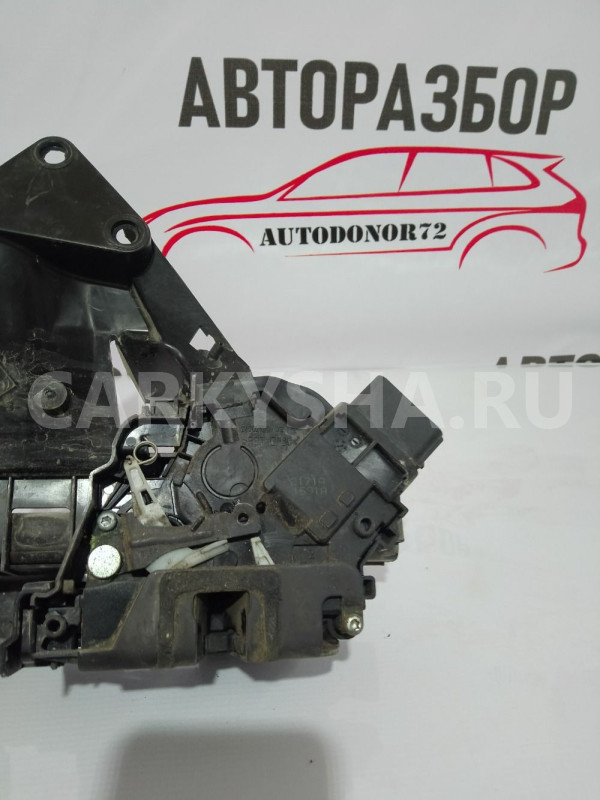 Замок двери передней левой Ford focus  2 Ford Focus оригинальный номер 3M5A-R21813