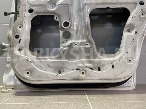 Дверь задняя правая Isuzu Bighorn 1994 г Isuzu Bighorn 