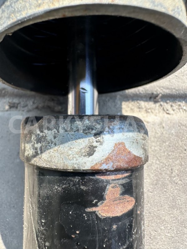 Амортизатор задний Kia Ceed ED Kia Cee'd оригинальный номер 553101H002