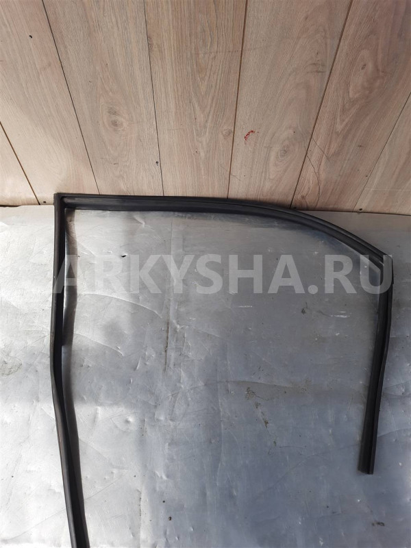 Уплотнитель стекла передней двери правой Chevrolet Captiva (C100) 2006-2011 Chevrolet Captiva оригинальный номер 95061132