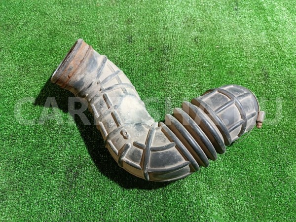 Патрубок воздушного фильтра Ford Focus 