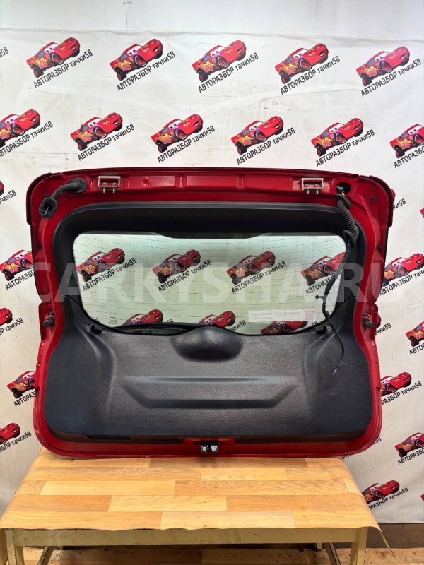 крышка багажника Nissan Qashqai 