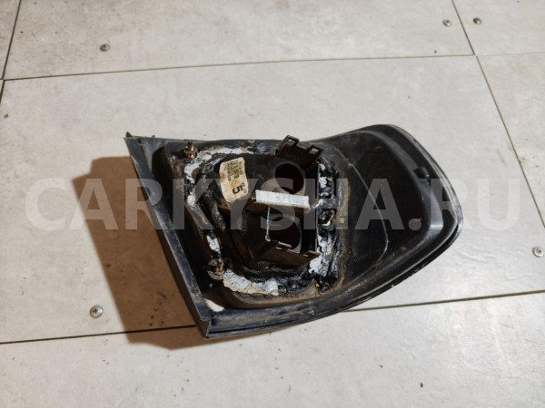 Фонарь задний наружный правый Nissan Primera оригинальный номер 265509F625