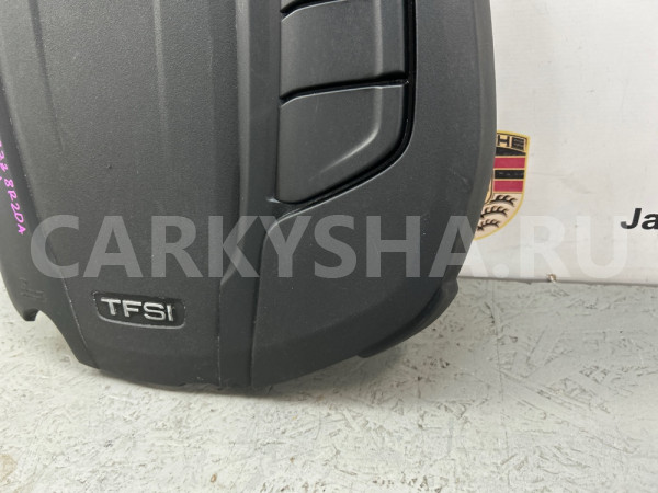 Декоративная крышка двигателя Audi Q5 2013 Audi Q5 