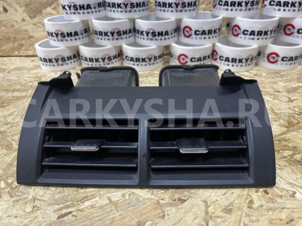 Дефлектор воздушный центральный Toyota Camry VII (XV50) оригинальный номер 55660-33220-C0
