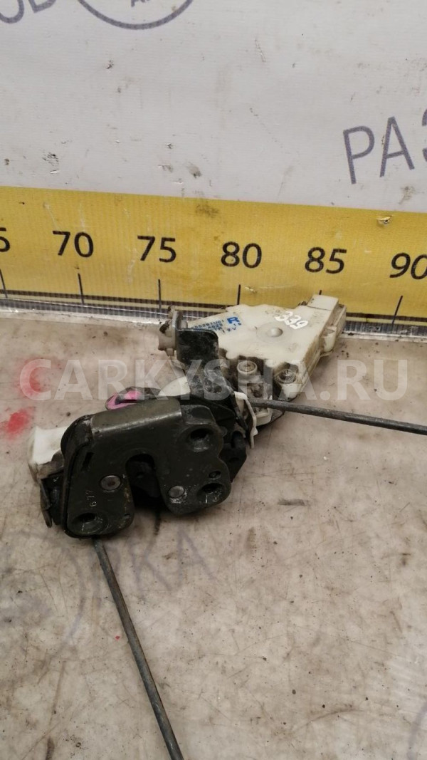 Замок двери задней правой Nissan Pulsar N15 Nissan Pulsar оригинальный номер 8250289965