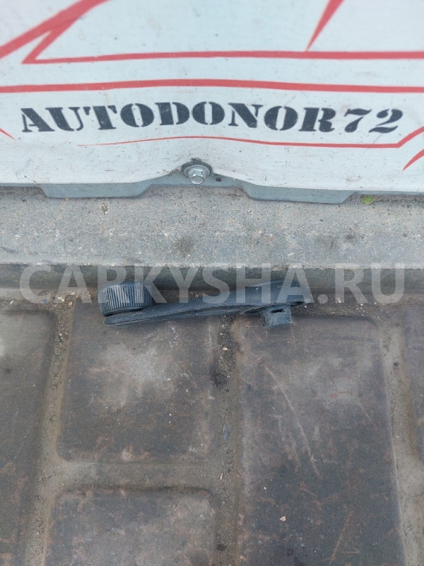 Ручка стеклоподъемника  Hyundai Getz Kia Rio оригинальный номер 8263022001WK
