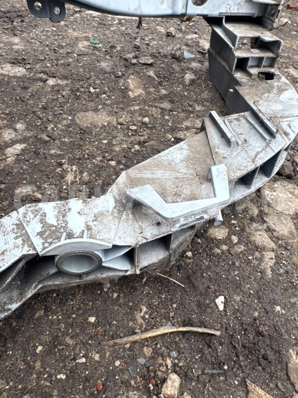 панель передняя белая FORD FOCUS 3 оригинал Ford Focus оригинальный номер Bm518b041b