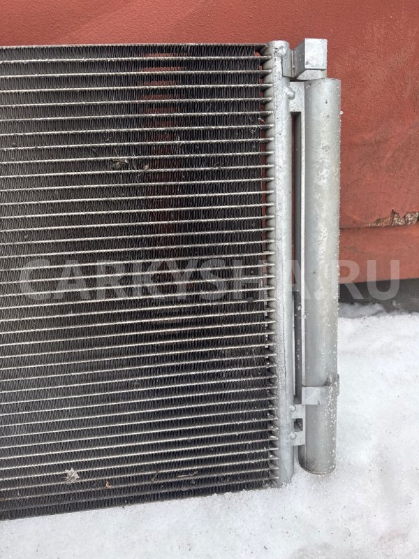 Hyundai ix35 радиатор кондиционера Hyundai ix35 оригинальный номер 976062Y000