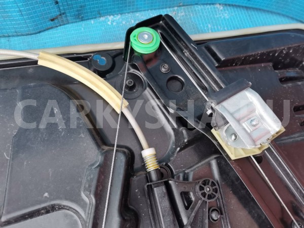 Стеклоподъемник передний правый Mercedes-Benz A-класс W176 270.910 Mercedes-Benz A-klasse 