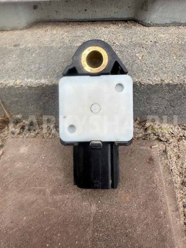 Датчик удара задний Toyota Avensis T270 Toyota Avensis оригинальный номер 8983105030