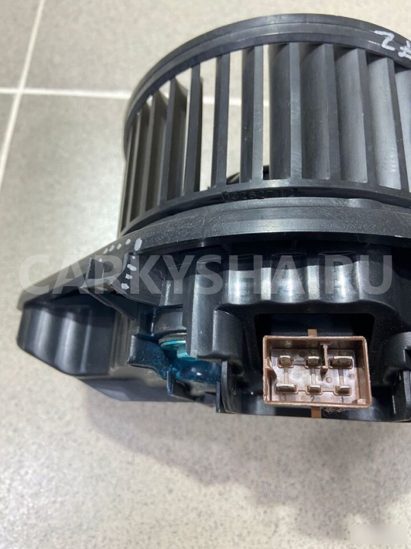 Моторчик печки Audi A4 2007 г Audi 200 оригинальный номер 8E1820021E