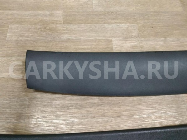 Обшивка крышки багажника Volkswagen Tiguan 