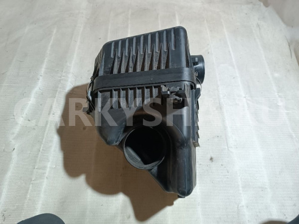 Корпус воздушного фильтра Suzuki Grand Vitara оригинальный номер 1370078K00