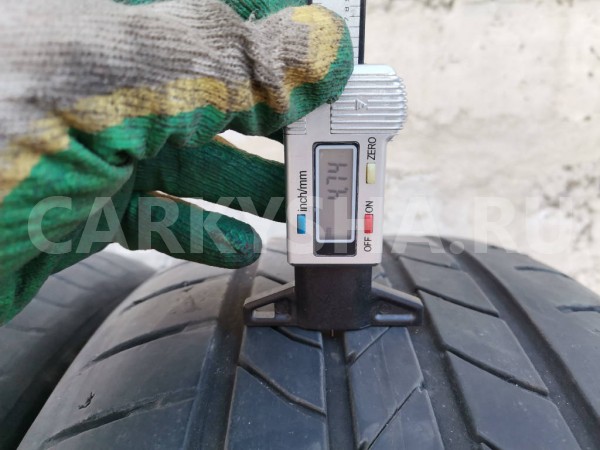 Goodyear EfficientGrip 245/45R19 102Y   