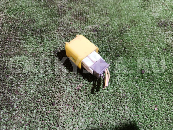 Реле Mazda 2 оригинальный номер 0567008780