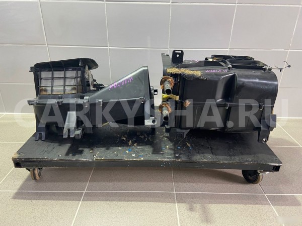 Корпус печки Nissan Primera P10 1993 г Nissan Primera 