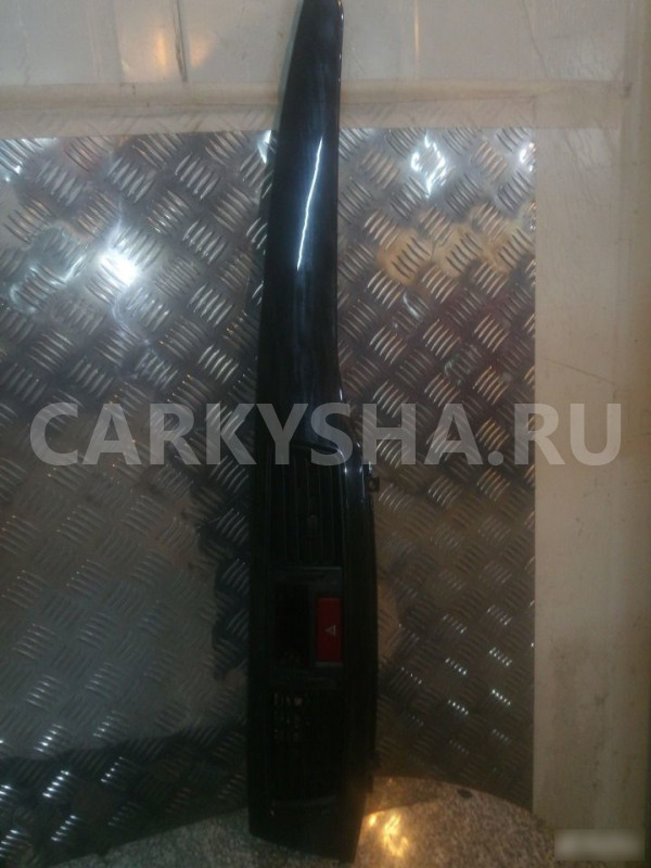 Накладка на торпедо Mitsubishi Lancer 9 CS 2007 Mitsubishi i оригинальный номер MR532228