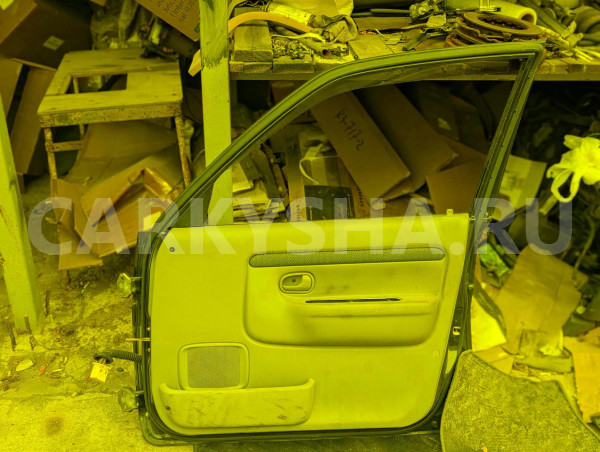Дверь Mazda Demio 