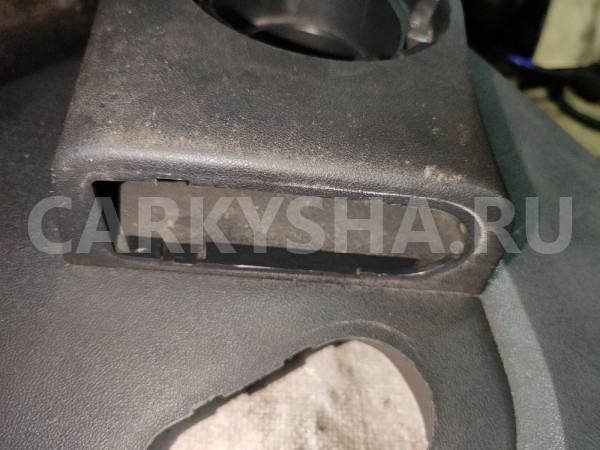 Обшивка двери передней правой Renault Duster Renault 15 оригинальный номер 809008898R