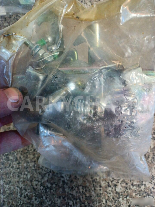 Замок капота Митцубиси Л200 Замок капота Mitsubish Mitsubishi i оригинальный номер 5900A684