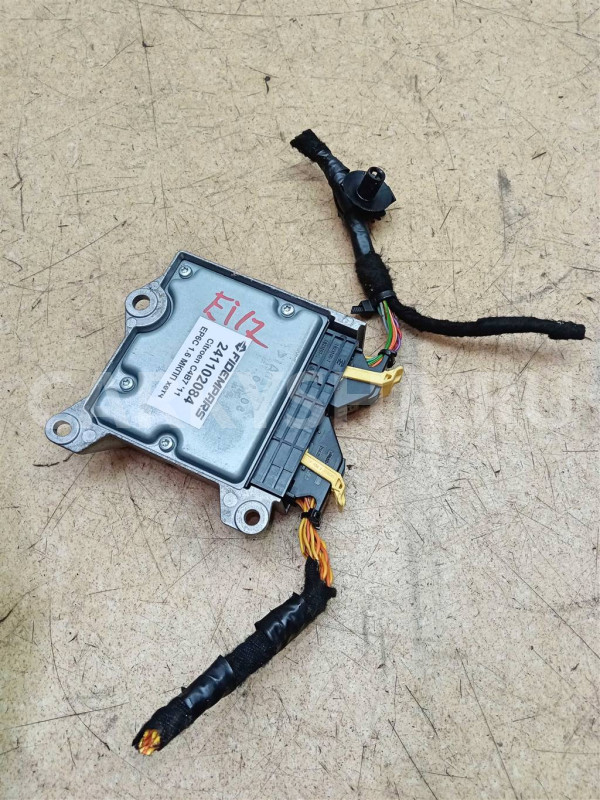 Название детали Блок Airbag Модель Citroen C4 B7 Citroen C4 оригинальный номер 9675027180