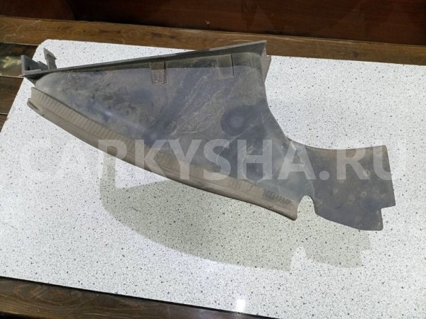 Дефлектор интеркулера правый Range Rover Sport 2 Land Rover Range Rover оригинальный номер LR100578