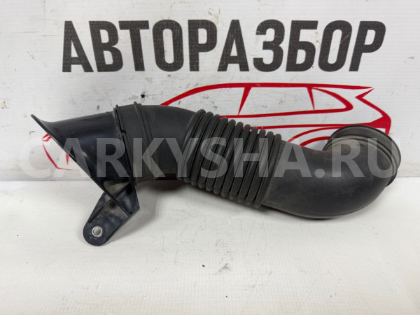 Патрубок воздушного фильтра Suzuki SX4 2006-2014 Suzuki SX4 оригинальный номер 1376654LA0