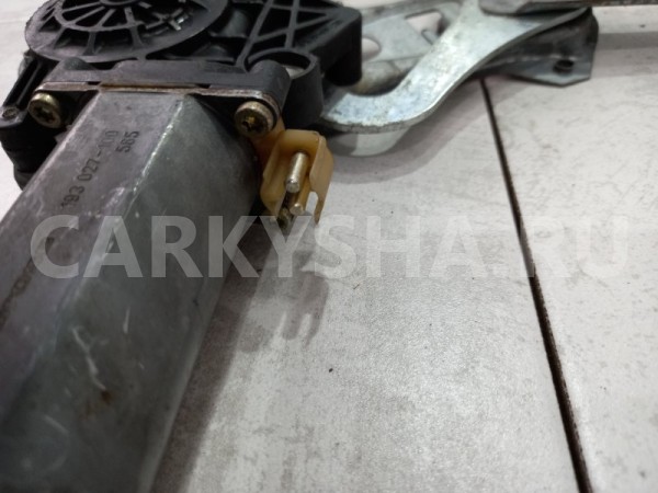 Стеклоподъемник Mercedes C200 A2027200546 W202, передний левый Mercedes-Benz C-klasse 