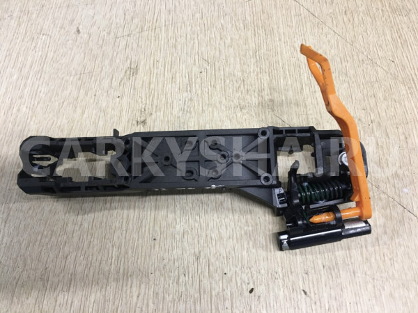 Ручка двери задняя левая Toyota Camry VII (XV50) оригинальный номер 69204-33051