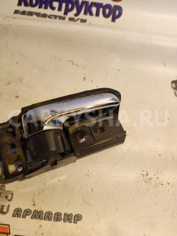 замок двери электрический Toyota Avensis 