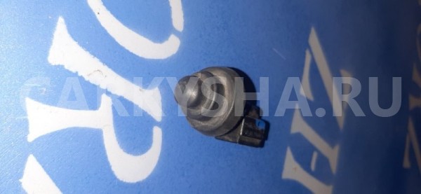 Концевик двери Renault Logan 2014 7700427640B L8MV K7M Renault Logan 