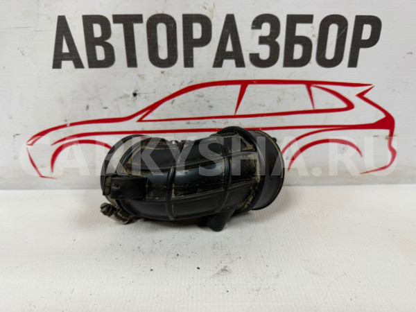 Патрубок впускной Suzuki SX4 2006-2014 Suzuki SX4 оригинальный номер 1388154LA0