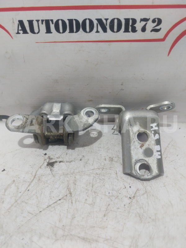 Петли задней правой двери Toyota Avensis T250 Toyota Avensis оригинальный номер 6875005020