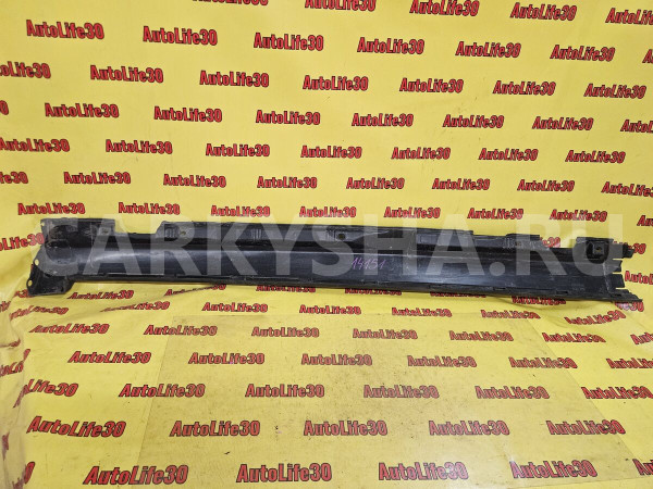 Накладка на порог (наружная) Volvo S40 оригинальный номер 30698906