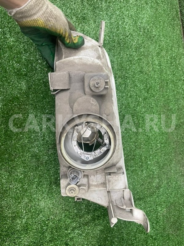 Фара галогеновая Toyota Sprinter 1998 811101E470 AE110 5A-FE, правая Toyota Sprinter 