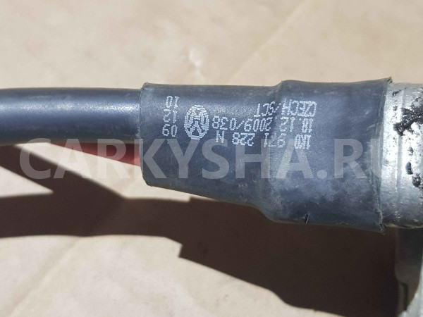 Клемма аккумулятора плюс Skoda Octavia II рестайлинг (2008—2013) Skoda Octavia оригинальный номер 1k0971228n