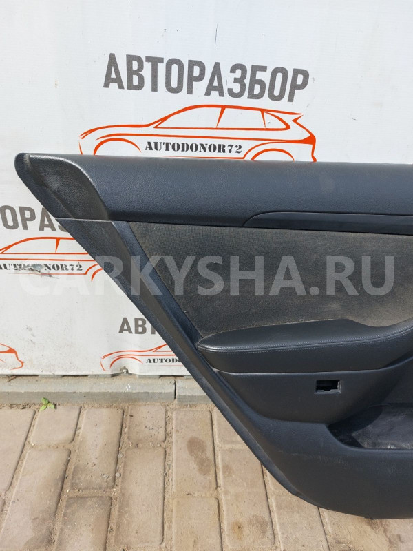 Обшивка задней левой двери Toyota Avensis T250 Toyota Avensis оригинальный номер 6702005200B0