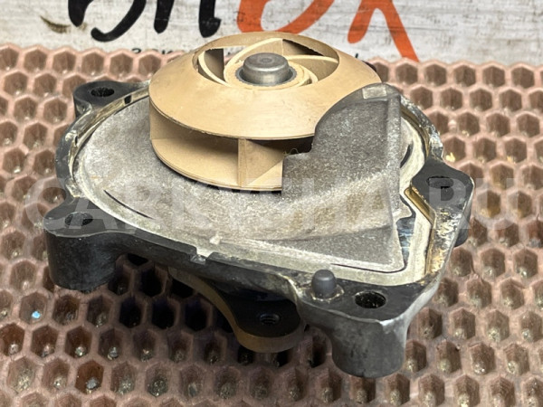 Водяной насос помпа BMW X1 оригинальный номер 11 51 7 648 827, 11 51 7 648 827, 11517648827, 7648827, 11 51 8 604 888, 11518604888, 8604888, 11 51 7 550 484, 11517550484, 7550484