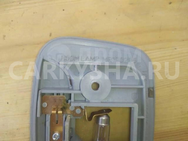 Плафон салонный Mitsubishi Lancer CY2A 4A91 1.5 2008 (б/у) Mitsubishi Lancer оригинальный номер MR190205