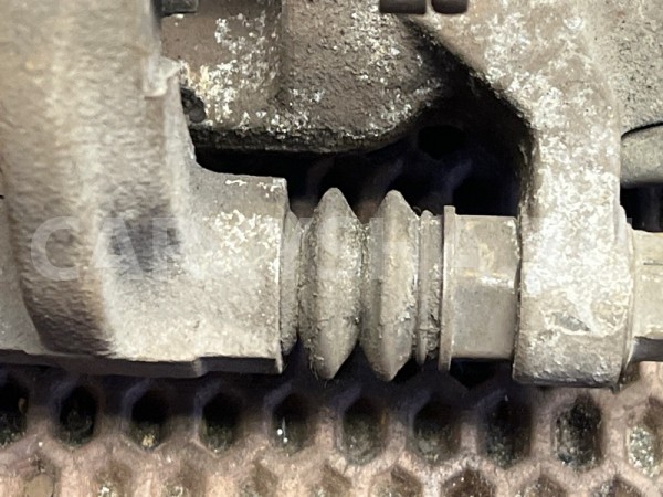 Суппорт тормозной Mini Hatch оригинальный номер 34 21 6 860 557, 34 21 6 860 557, 34216860557, 6860557, 34 21 6 865 927, 34216865927, 6865927, 34 21 6 860 560, 34216860560, 6860560, 34 20 6 887 765, 34206887765, 6887765, 34 20 6 867 544, 34206867544, 6867544, 34 20 6 858 989, 34206858989, 6858989, 34 2