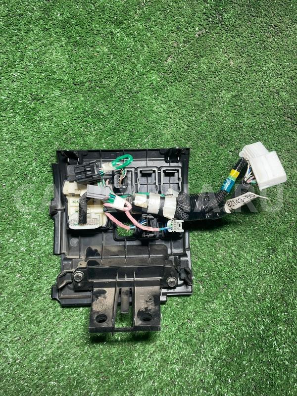 Кнопка Toyota Land Cruiser оригинальный номер 5544660060, 5554852030, 5554852030A1, 8415260060, 8487330010, 8487060110C0, 8487060110, 8415033050, 8441560040, 8449060010, 5544660060C0, 5544660060, 5554852030C0, 5554852030, 5553952060C0, 5553952060