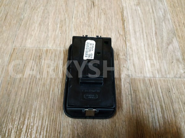 Кнопка управления магнитолой Land Rover Freelander 