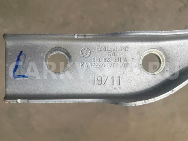 Петли капота оригинал Volkswagen Polo 5 Volkswagen Polo оригинальный номер 6R0823301A