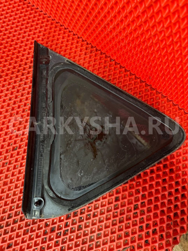 Форточка задняя правая Mazda 3 BL Mazda 2 оригинальный номер BBN762950C