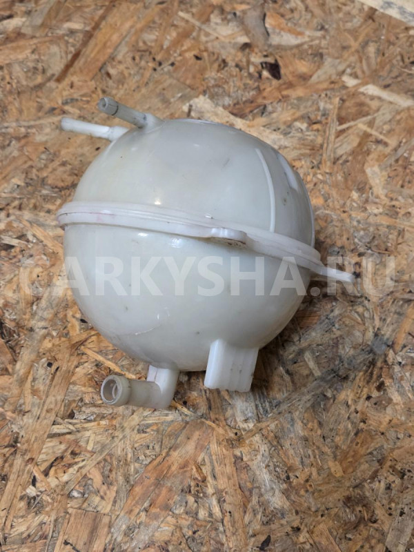 Расширительный бачок Chery Amulet / VW Passat B3-4 Volkswagen Golf оригинальный номер A11-1311110