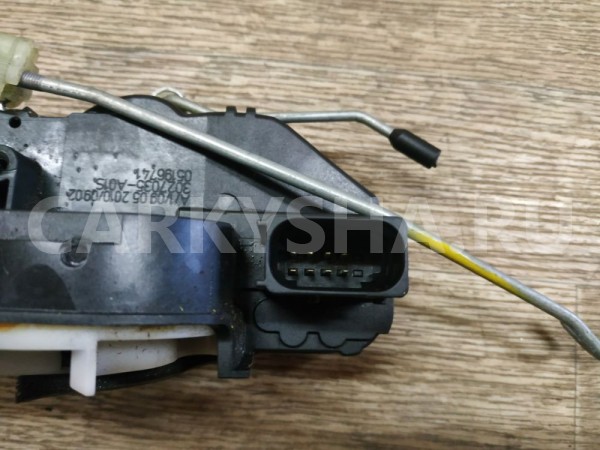 Замок двери передней правой Chevrolet Orlando 