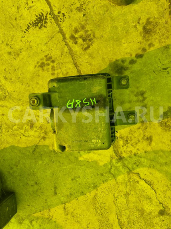 Корпус воздушного фильтра Mitsubishi Pajero 